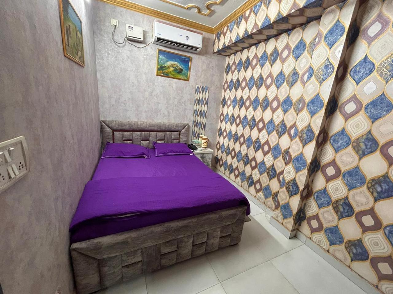 Nattan Niwas Guest house *